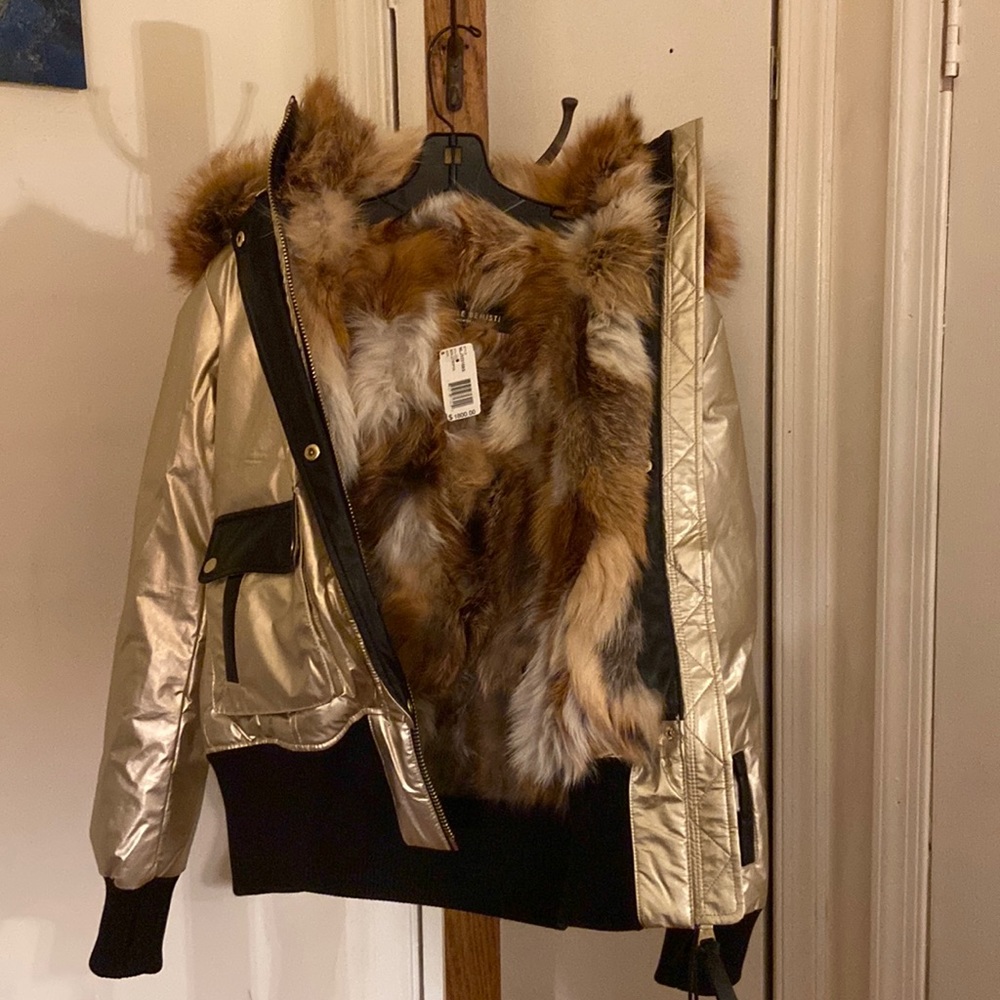 Nicole Benisti Montreal luxury fur jacket. Gold/red fox. Size/small. New w/ tags